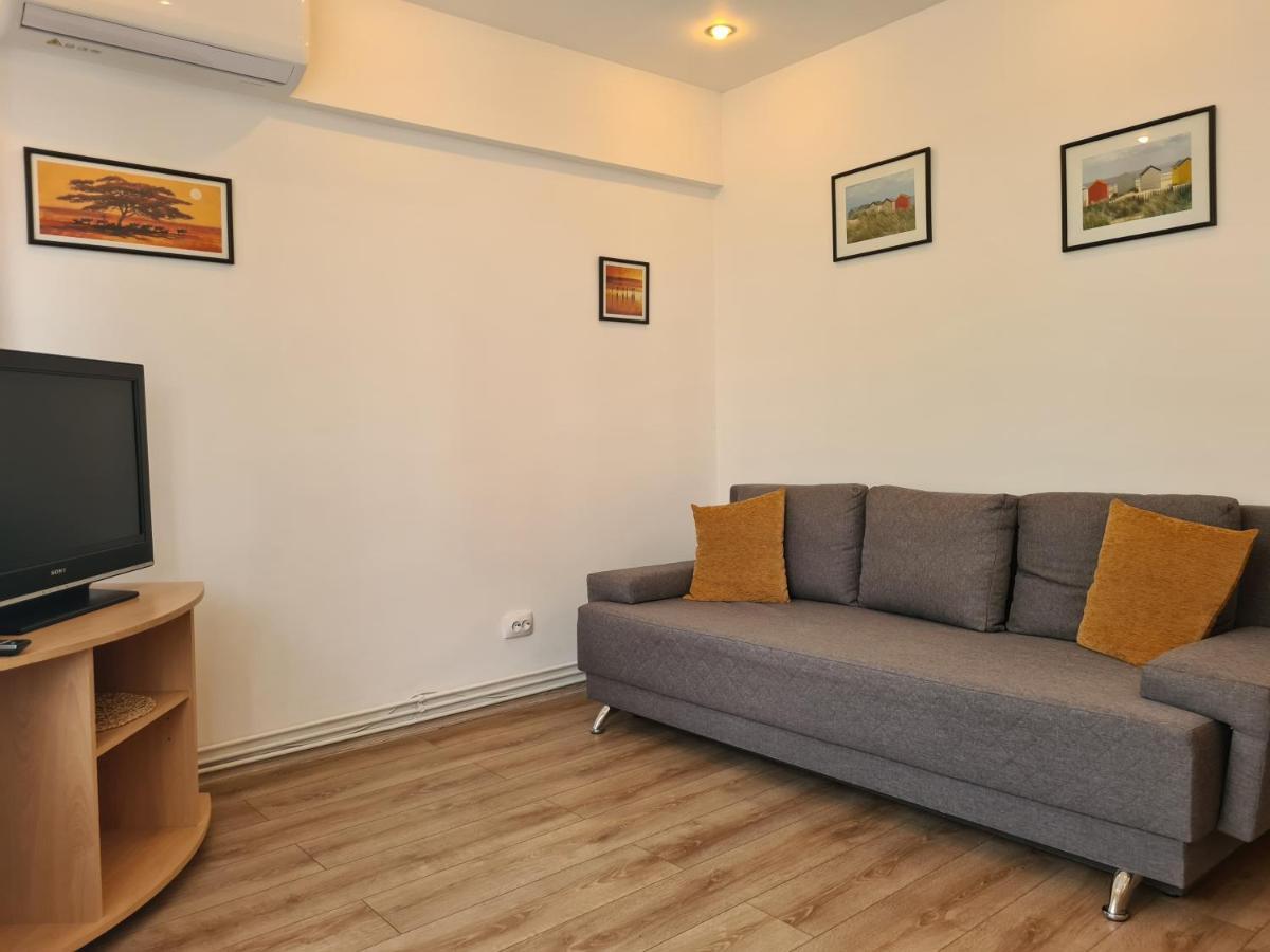 Apartament Anna Τιργκόβιστε Εξωτερικό φωτογραφία
