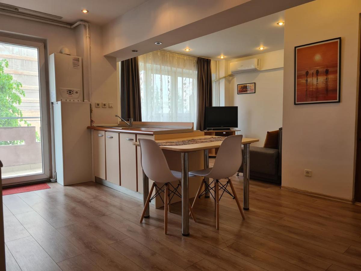 Apartament Anna Τιργκόβιστε Εξωτερικό φωτογραφία